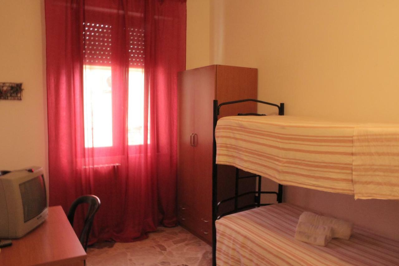 Albergo Il Terrazzino Вібо-Валентія-Маріна Екстер'єр фото